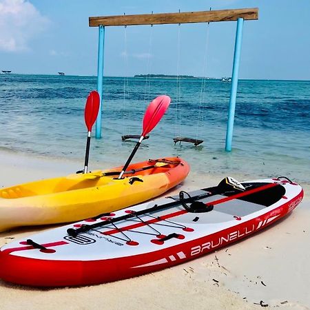 Shamar Guesthouse & Dive Maamigili Island Bagian luar foto