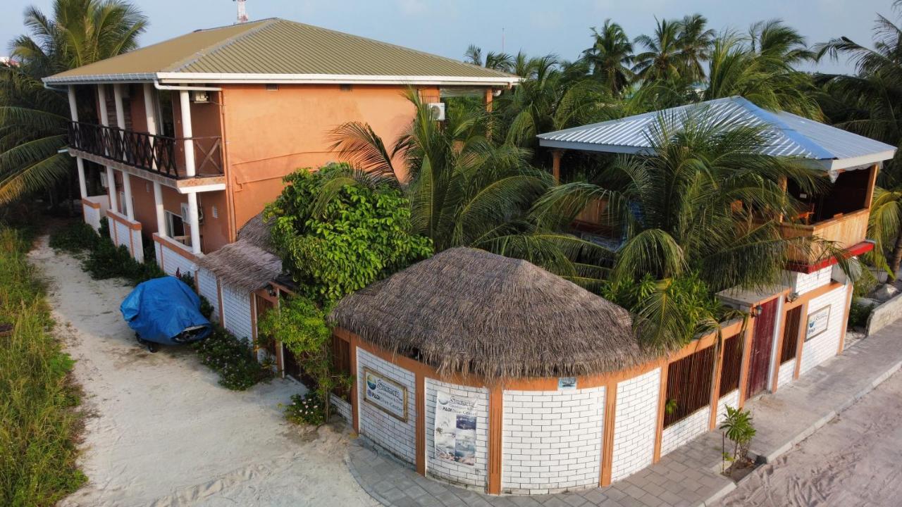 Shamar Guesthouse & Dive Maamigili Island Bagian luar foto