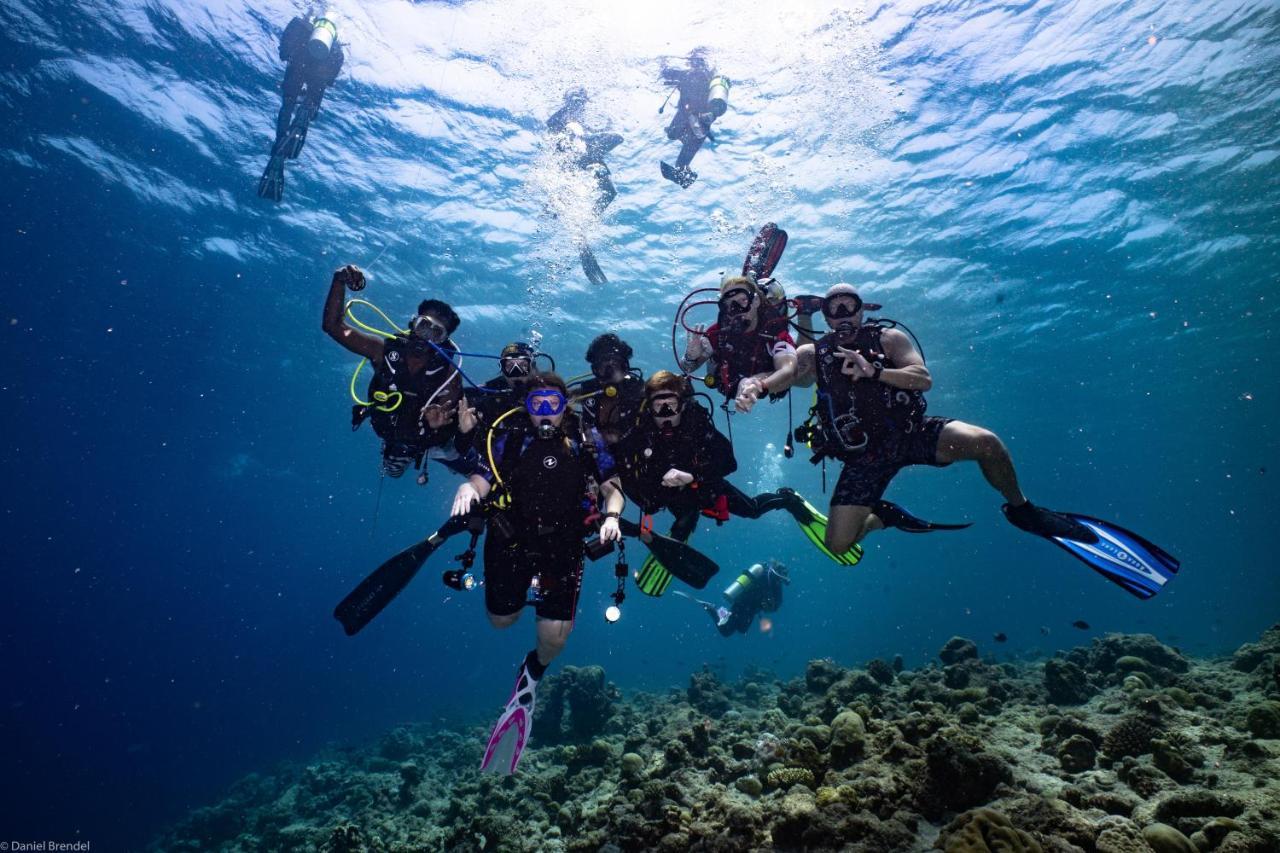 Shamar Guesthouse & Dive Maamigili Island Bagian luar foto