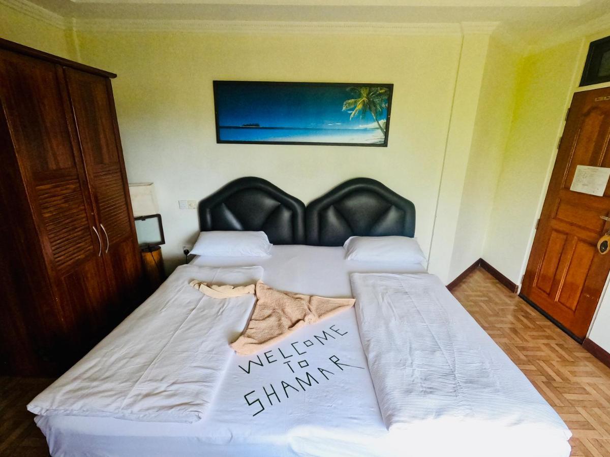 Shamar Guesthouse & Dive Maamigili Island Bagian luar foto