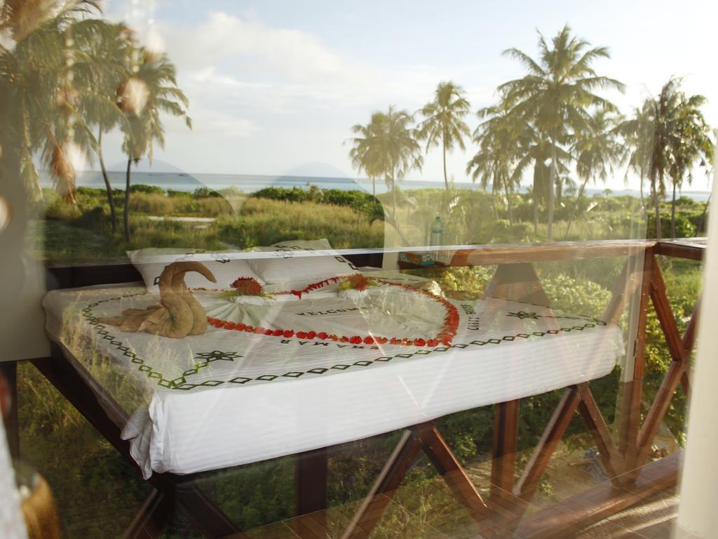 Shamar Guesthouse & Dive Maamigili Island Bagian luar foto