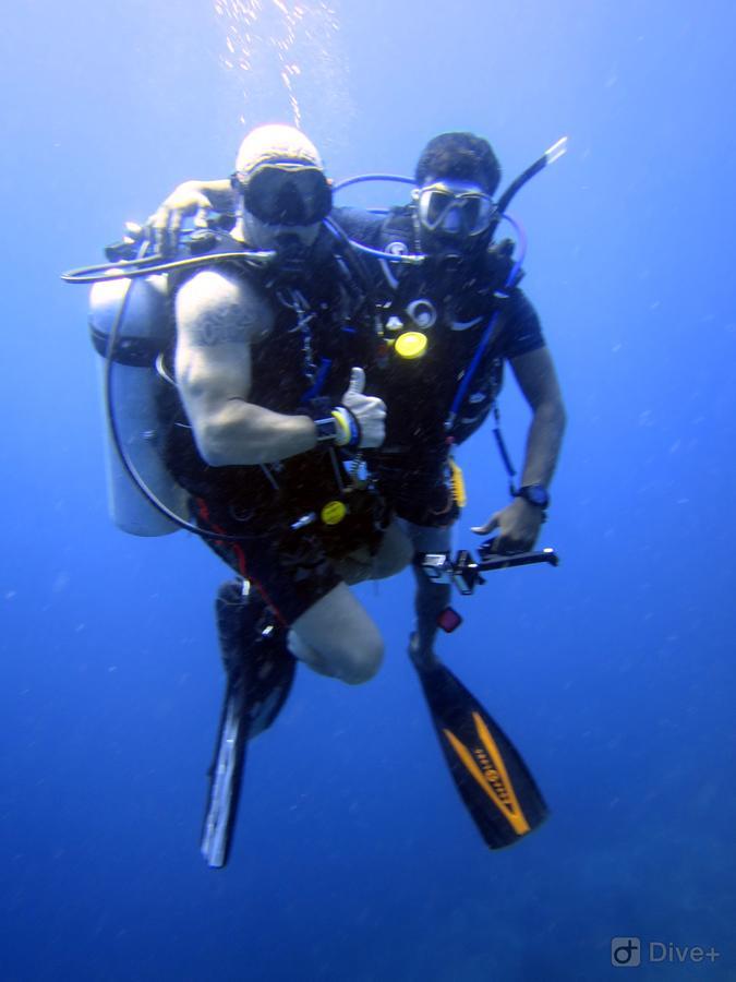 Shamar Guesthouse & Dive Maamigili Island Bagian luar foto